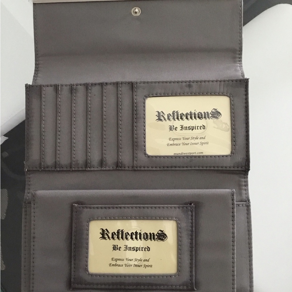 Wallet - Picture 2 of 3